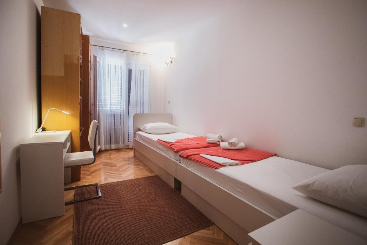 Comfort Sea View Apartment Dugi Rat Eksteriør bilde